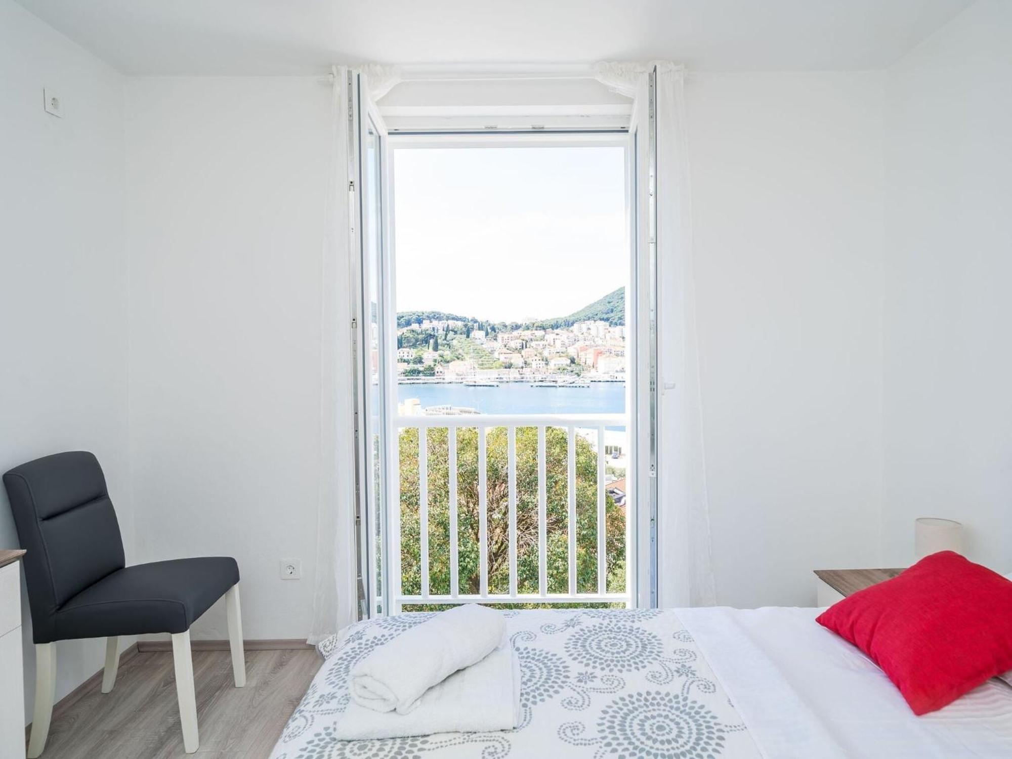 Apartment Cvjetkovi - Two Bedroom Apartment With Terrace And Sea View Dubrovnik Buitenkant foto