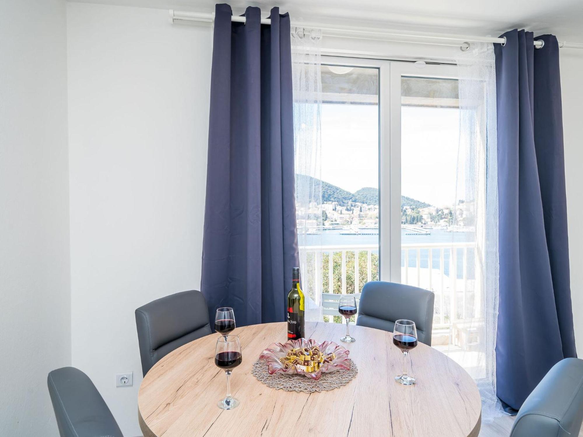 Apartment Cvjetkovi - Two Bedroom Apartment With Terrace And Sea View Dubrovnik Buitenkant foto